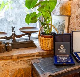 4 bedroom villa with pool in Lapad, Dubrovnik, sleeps 8